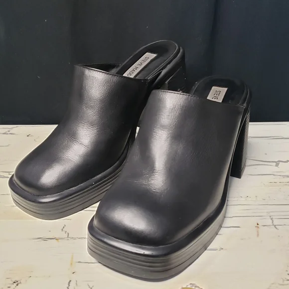 Steve Madden 'Flirtie' Clogs/ Mules in Black - Women's size 7 - Picture 11 of 14